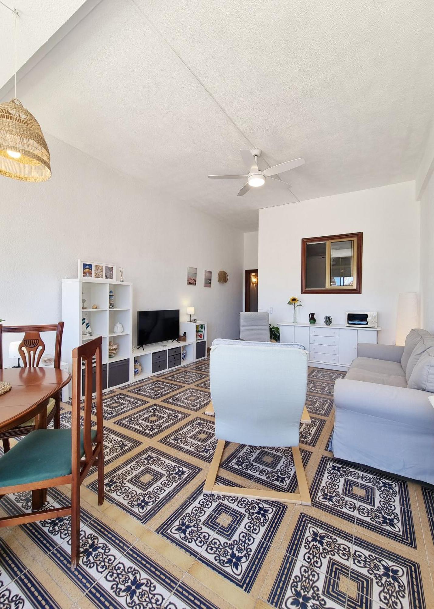 Tinoko Apartament In La Carihuela Beach Torremolinos Luaran gambar